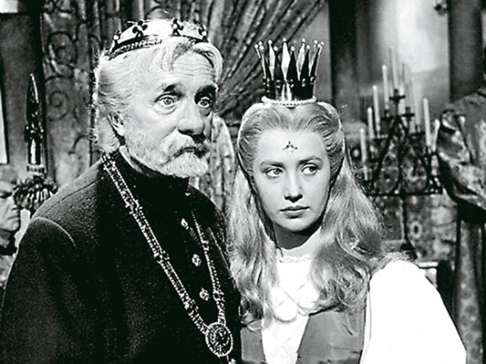 V pohádce Princezna se zlatou hvězdou si František Smolík zahrál hodného krále Hostivíta...