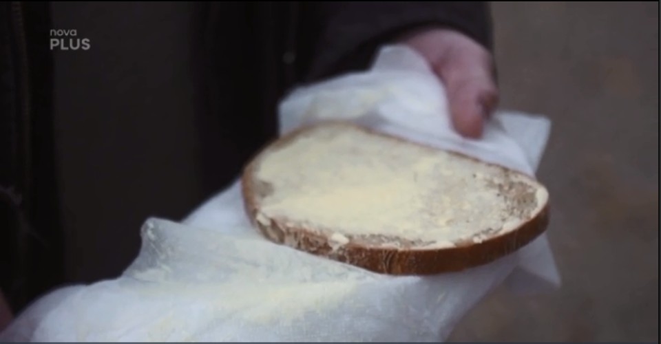 Chleba s máslem