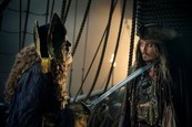 Piráti z Karibiku - Salazarova pomsta (10)