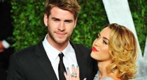 Miley Cyrus a Liam Hemsworth - 8
