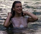 Milla Jovovich ve filmu Návrat do modré laguny - 4